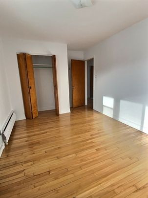 2160 Rue des Carrières, app.3, H2G 1X3, H2G 1X3, Montréal - Photo 1