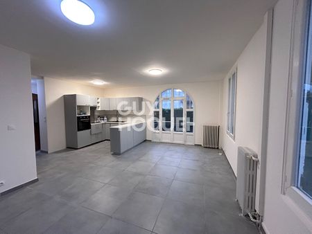 LOCATION d'une maison de 5 pièces (100 m²) aux PAVILLONS SOUS BOIS - Photo 4