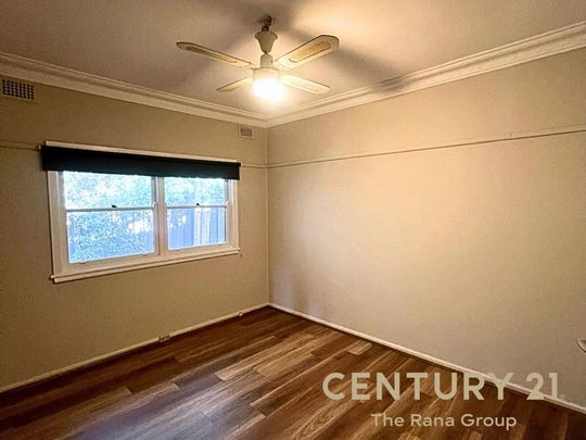 Spacious 3-Bedroom Home in a Convenient Seven Hills Location - Photo 1