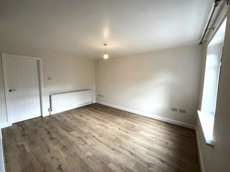 2 Bed Semi Detached - Photo 4