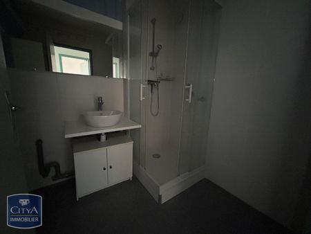 Location Appartement 3 pièces 75m² ANGOULEME 16000 - Photo 2