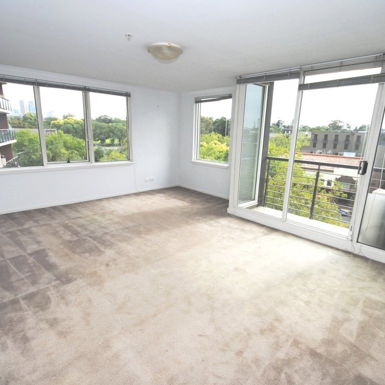 68/416 St Kilda Road - Photo 1
