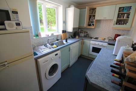 2 bedroom apartment to rent - Photo 4