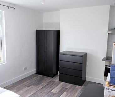 Room in a Shared House, Blenheim Street, BS5 - Photo 1