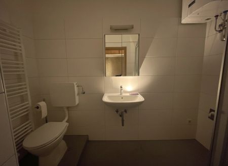 Top-Studentenlage! Großzügige Garconniere nahe Kunstuni & direkt am Stadtpark - Photo 3