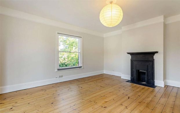 4 bedroom detached house to rent - Photo 1