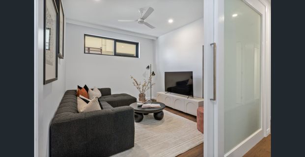 LUXURY 3/4 BEDROOMS APARTMENT IN THE HEART OF SOUTH BRISBANE - Photo 1