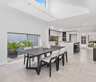 Elevated riverside living - Photo 6