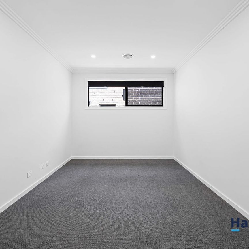 Beautiful Family Home in Prime Location - Photo 1