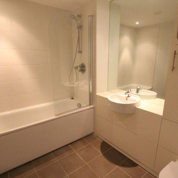 Church Street East, Woking - 2 bedrooms Property for lettings - Seymours - Photo 1