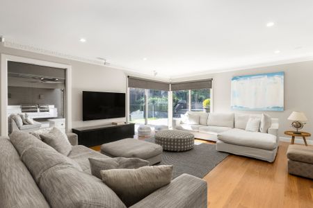 Thinking of selling? Contact our agent - Photo 3