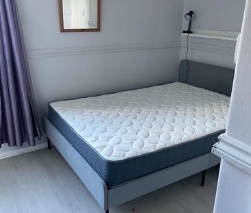 Bedsit, Brooksbys Walk, E9 - Photo 2