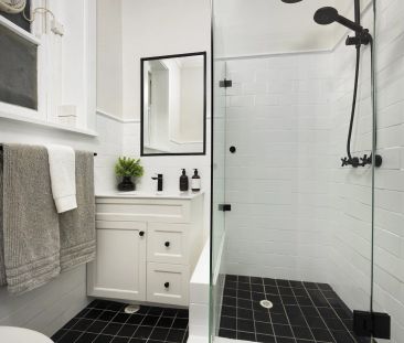 Renovated Apartment In Convenient Location - Photo 1