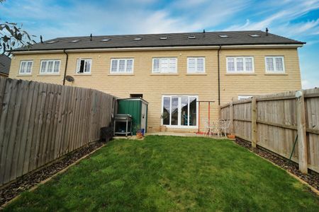 4 bedroom terraced house to rent - Photo 3