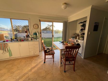 Deception Bay - Photo 5