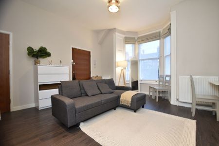 1 Bed Flat, Oaklands Grove, W12 - Photo 5