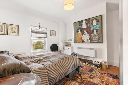 3 bedroom flat to rent - Photo 3