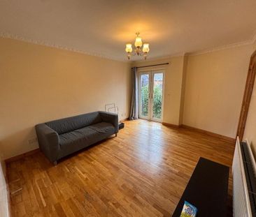 11 Marlborough Court, Belfast, BT9 7EF - Photo 2