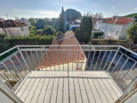 Bel appartement 3P rénové à 5 min à pied de La Croisette à louer vide à l'année - Photo 1