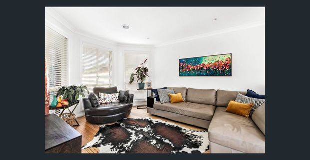 Quality, convenience and amazing space - Photo 1