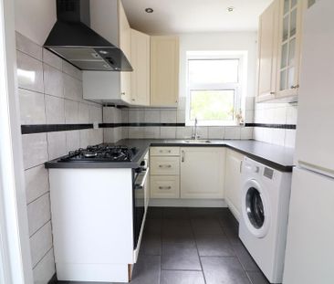 3 Bedroom Semi-Detached To Rent - Photo 6