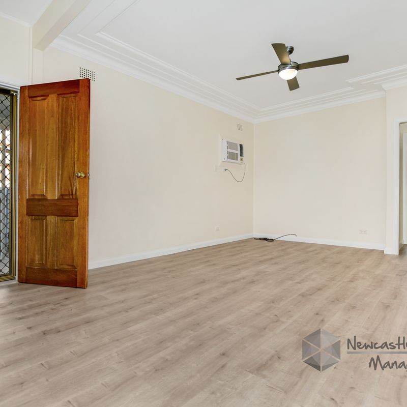 170 Coal Point Road, Coal Point - Photo 1