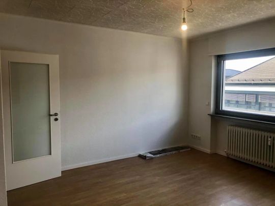 Single-Wohnung mit 2-ZKB in Zentrum von Heusweiler zu vermieten - Photo 1