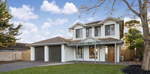 Three Bedroom Family Home with Pool - Photo 2