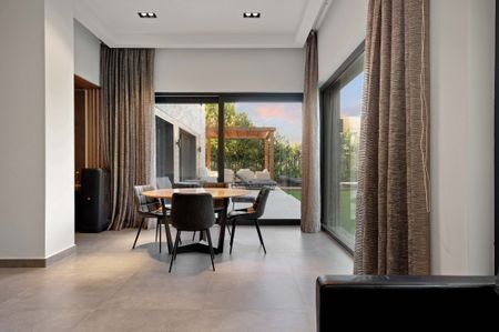 TUNARI, VILA MODERNA - 400 MP TOTAL, 1500 MP LOT! - Photo 5