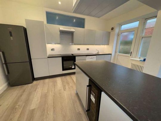 Stokelake Road, Harrogate, North Yorkshire, HG1 - Photo 1