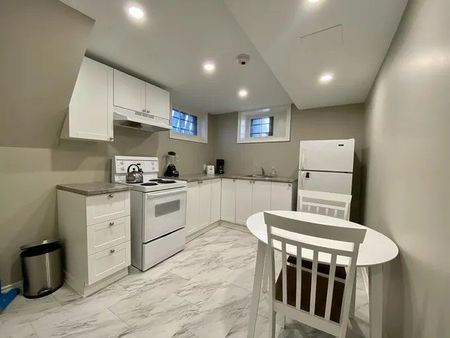 427 Main Street - 1 - Photo 5