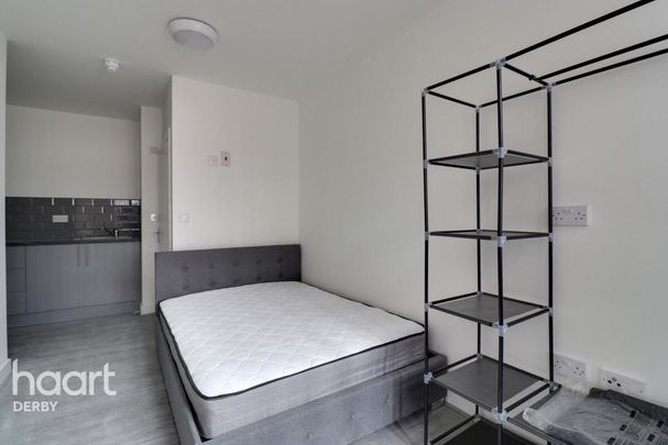 1 bedroom flat to rent - Photo 1