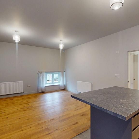6 bedroom semi-detached house to rent - Photo 1