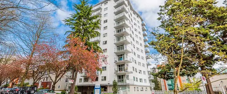 Renovated South facing 1 Bedroom Apartment west of Denman available April 2025 | 1825 Haro Street, Vancouver - Photo 1