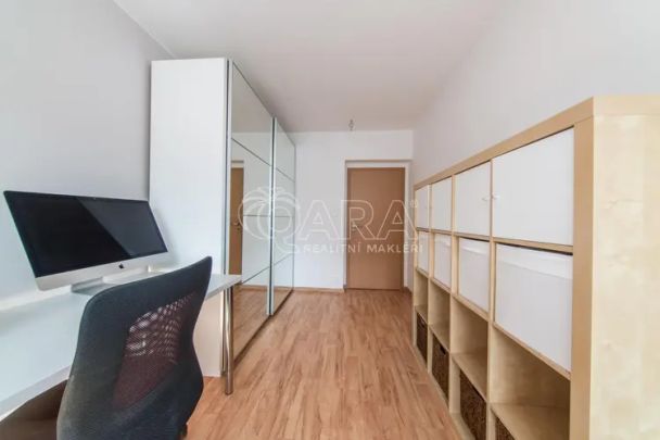 Pronájem prostorného bytu 3+kk s lodžií - Фото 1