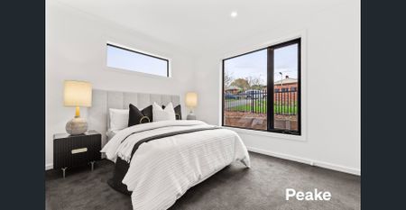 Luxury In The Heart Of Olde Berwick - Photo 3