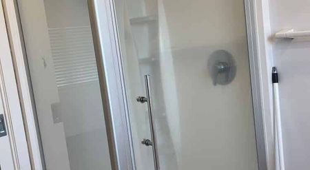 Charming 2BR Unit in Vibrant Rotorua - Photo 3