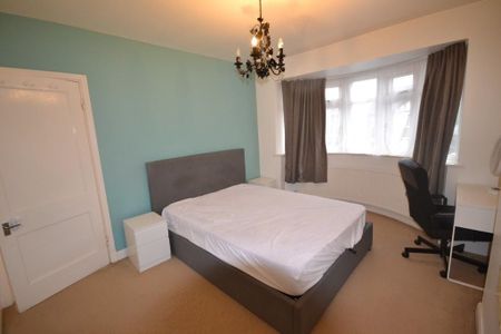 3 bedroom semi-detached house to rent - Photo 5