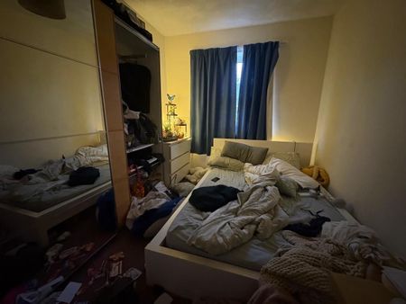 4 bedroom semi-detached house to rent - Photo 4