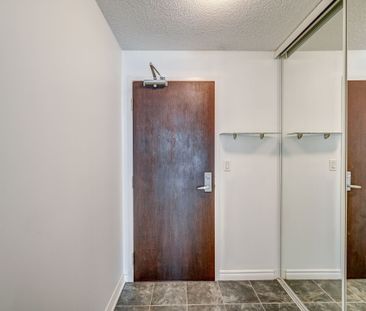 For Lease - 335 Rathburn Road Unit# 701, Mississauga, Ontario - Photo 4