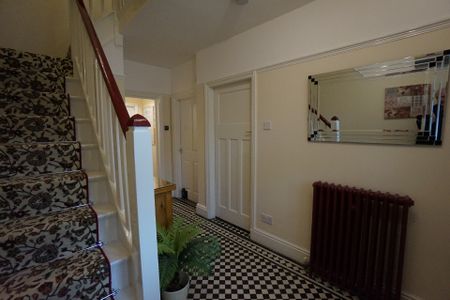 Dimsdale Parade West Room 2 - Photo 5