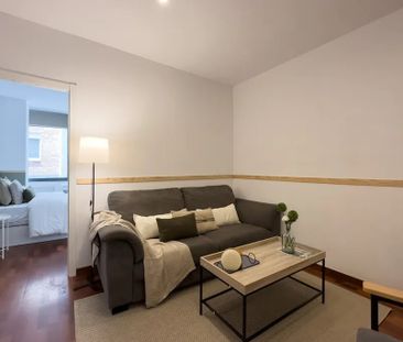 Carrer dAribau, Barcelona, Catalonia 08021 - Photo 6