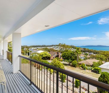 4 Bedroom furnished home with inground pool and spectacular water v... - Photo 4
