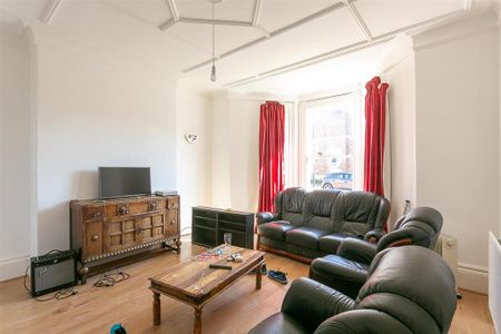 5 bedroom terraced house to rent - Photo 2