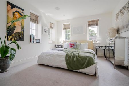 5 bedroom townhouse to rent - Photo 3