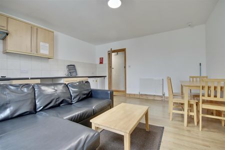 Sandringham Apartments, Osborne Road, Southsea - Photo 5