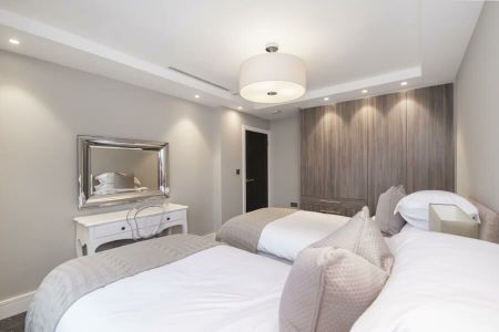 5 Bedroom Apartment To Let - Photo 5