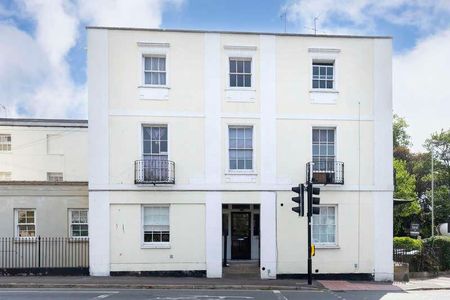 Hewlett Road, Cheltenham, GL52 - Photo 5