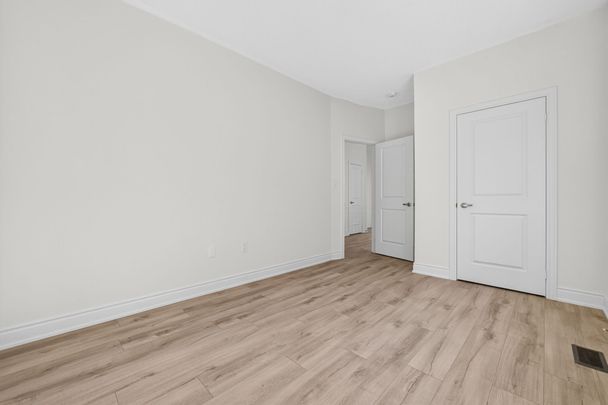 For Lease - 47 Bloomfield Crescent, Cambridge, Ontario - Photo 1