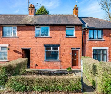 3 bed mid-terraced house to rent in Stirling Grove, Manchester, M45 - Photo 2